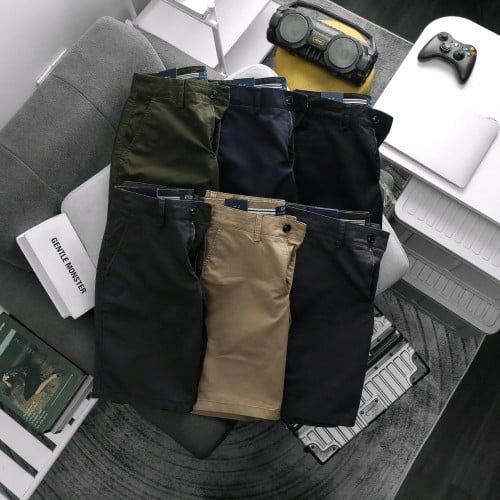 ខោកាកីជើងខ្លីប្រេនLacoste Size 30 32 34 36 38