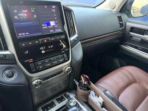 ឡានឡង់ Land Cruiser VIP executive lounge 2019 ( V8 ) ម៉ាស៊ូត