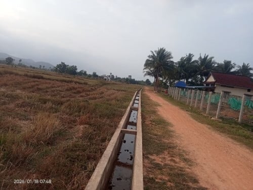 ដីលក់នៅកំពត ជិតភ្នំឈ្ងោក Land Sales in Kampot near Phnom Chhgnok Cave