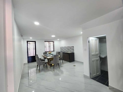 🏢 Shophouse for Rent
