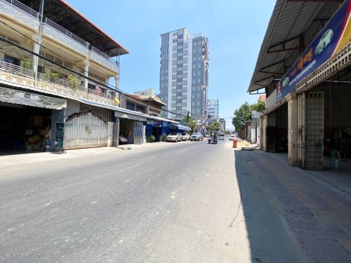 📍សង្កាត់បឹងត្របែក ជិតសាលា RULE 🏠 ផ្ទះល្វែងសម្រាប់ជួល 🏠