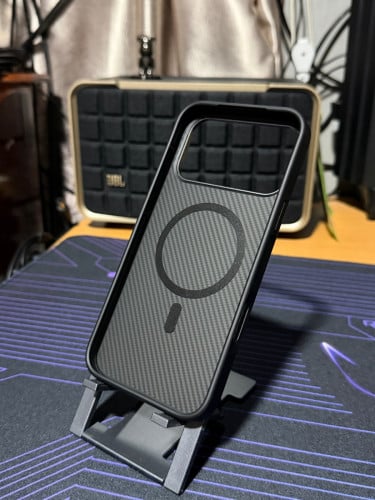 17 Pro max carbon mag-safe case
