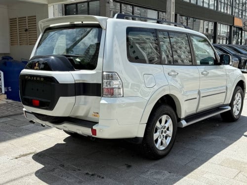 2025年上牌三菱帕杰罗，3.0V6