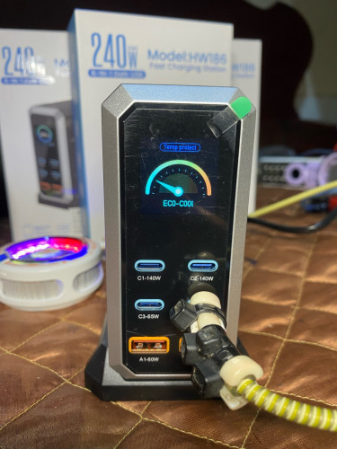 240W GAN charger station  ឆ្នាំងសាក់កម្លាំង240W -  Iphone  samsung កាស់  Laptop