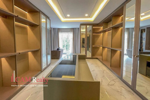 7 Bedrooms Queen Villa For Rent In Borey Peng Huoth Beoung Snor