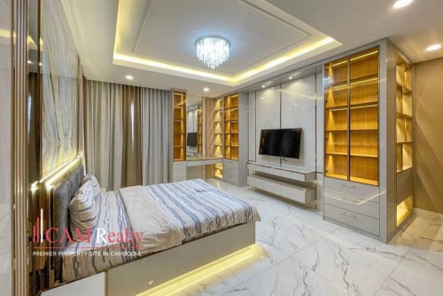 7 Bedrooms Queen Villa For Rent In Borey Peng Huoth Beoung Snor
