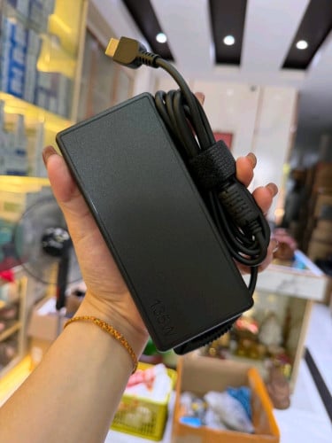 Adapter Lenovo 20V 6.75A 135W USB Plug