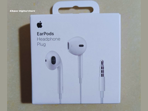 Apple EarPods Headphones with 3.5mm Plug | with USB-C Plus | with Lightning Connector