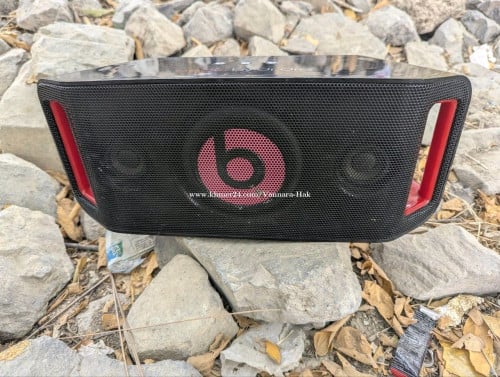 Beatsbox  Portable ប្រើថ្មហើយកាន់ខ្លាំង នៅថ្មី9៦% full set