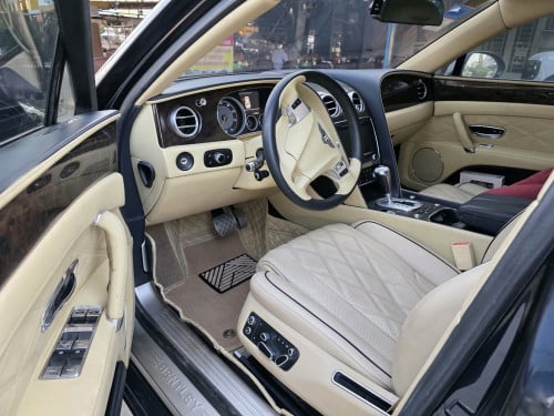 Bentley Playing Spur 2015 លក់