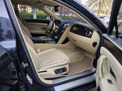 Bentley Playing Spur 2015 លក់