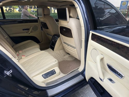 Bentley Playing Spur 2015 លក់