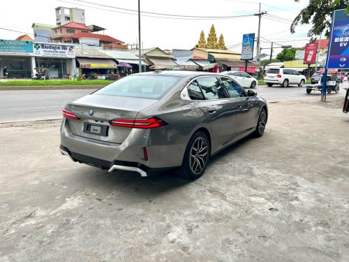 BMW I5 e-Drive35L M-Package EV 2024