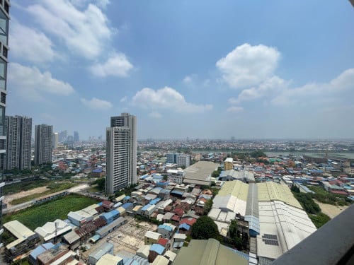 Cheap Price 2 Bedrooms Loft Unit for Sale in Urban Village Phase 2