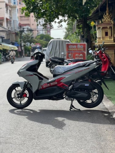 Honda AirBlade 125cc 2025