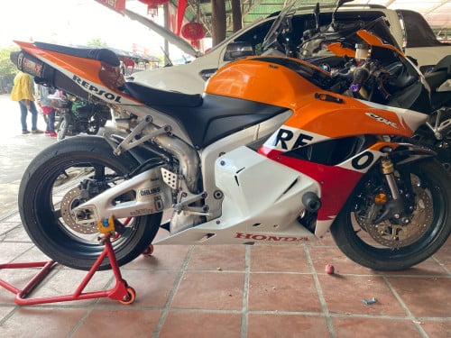 HONDA CBR600cc ឆ្នាំ012