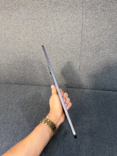 iPad Pro M4 11inch 256G WiFi ដូរអេក្រង់សុីនតួរ 99% តម្លៃល្អ