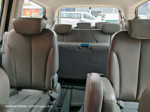 លក់ចេញហើយ 🥰🥰🥰Kia Carnival 2011