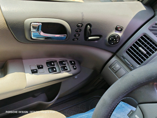 លក់ចេញហើយ 🥰🥰🥰Kia Carnival 2011