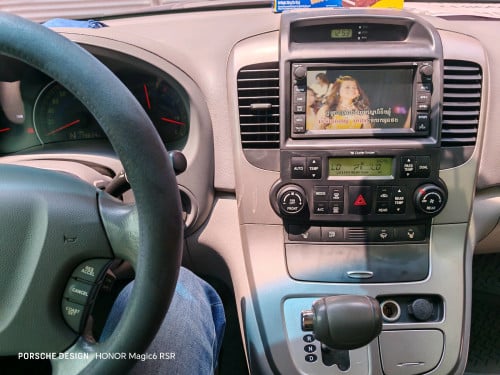 លក់ចេញហើយ 🥰🥰🥰Kia Carnival 2011