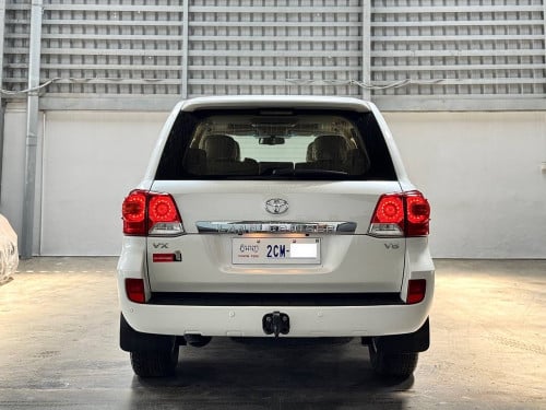Land Cruiser VX 2015 ម៉ាស៊ូត