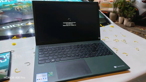 LAPTOP New 99%