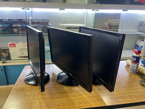 LCD 24” Original Japan HDMi VGA DVI