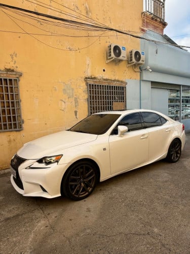 Lexus is 200t
