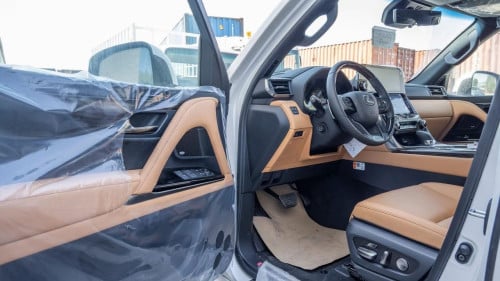 Lexus LX 700H 2026 Option: Full Options with AutoPark V6 3.5L Hybrid