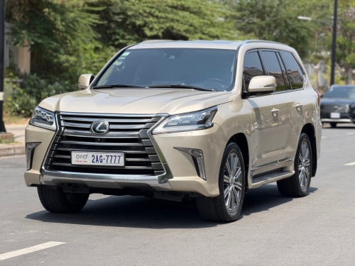 Lexus LX570 ឆ្នាំ2016 V8 សាំង ធានាឡានស្អាត មហាថ្មី