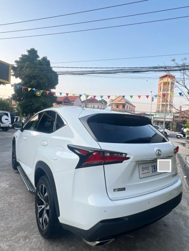 Lexus NX 200T F Sport 5B P2 2016