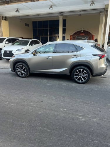 Lexus NX200T F sport គុជ3 បុង2 បូតុង5