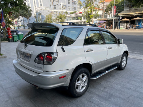 Lexus RX300