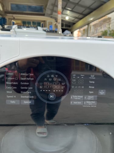 LG15kg សេរីខ្ពស់ ថាច់លើទ្វាកញ្ចក់ ថ្មីស្អាត