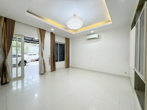 Link Villa LA for Rent