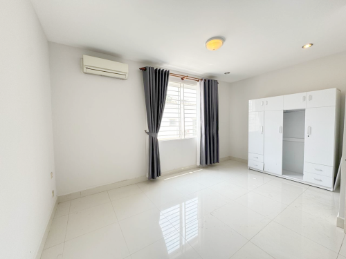 Link Villa LA for Rent