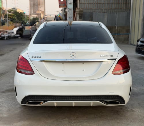 Mercedes Benz
