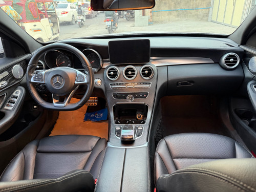 Mercedes Benz