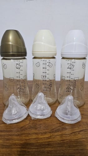 Set of Milk bottles for baby with FREE nipples