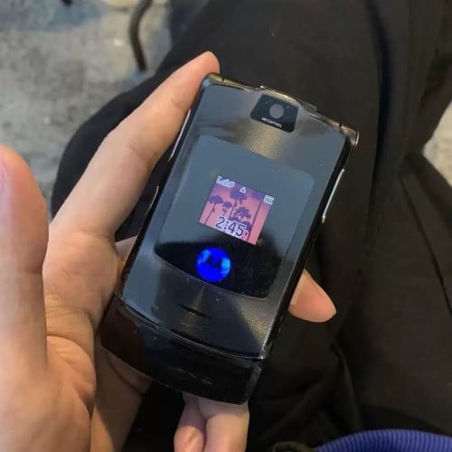 MOTOROLA V3