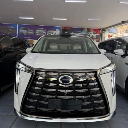 New GAC M8 2025 Edition សាំង+អគ្គិសនី (Plug in Hybrid) តម្លៃនិយាយគ្នាបាន