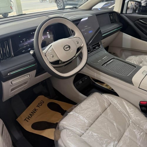 New GAC M8 2025 Edition សាំង+អគ្គិសនី (Plug in Hybrid) តម្លៃនិយាយគ្នាបាន