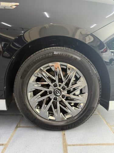 New GAC M8 2025 Edition សាំង+អគ្គិសនី (Plug in Hybrid) តម្លៃនិយាយគ្នាបាន
