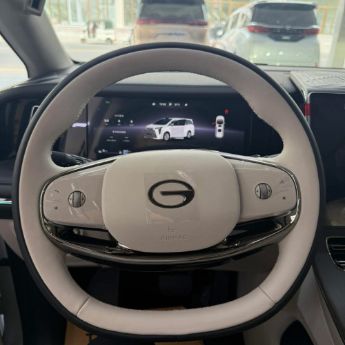 New GAC M8 2025 Edition សាំង+អគ្គិសនី (Plug in Hybrid) តម្លៃនិយាយគ្នាបាន