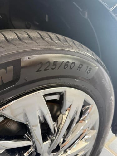 New GAC M8 2025 Edition សាំង+អគ្គិសនី (Plug in Hybrid) តម្លៃនិយាយគ្នាបាន