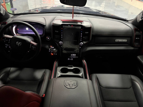 Ram 1500 Rebel 2025 តម្លៃ 80,000-ទំហំម៉ាស៊ីន៖ ម៉ាស៊ីនសាំង Twin-Turbocharged