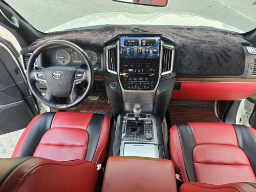 TOYOTA LANDCRUISER