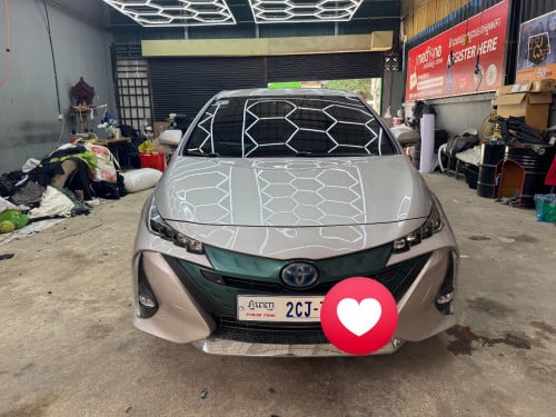 Toyota Pruis Prime Plug In Advanced