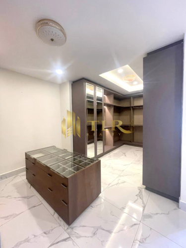 Villa Queen for Rent