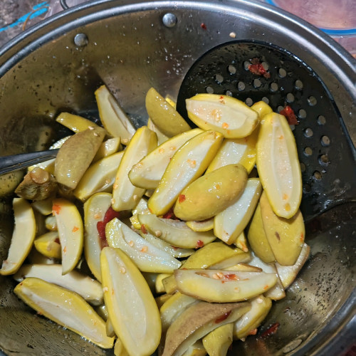 ស្វាយត្រាំ
